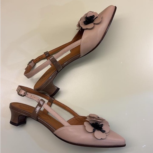 Chie Mihara Blush Pink leather Floral Appliqué Slingback kitten Heels NWT - Picture 3 of 5